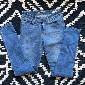 Levi’s 711 size 28 jeans.